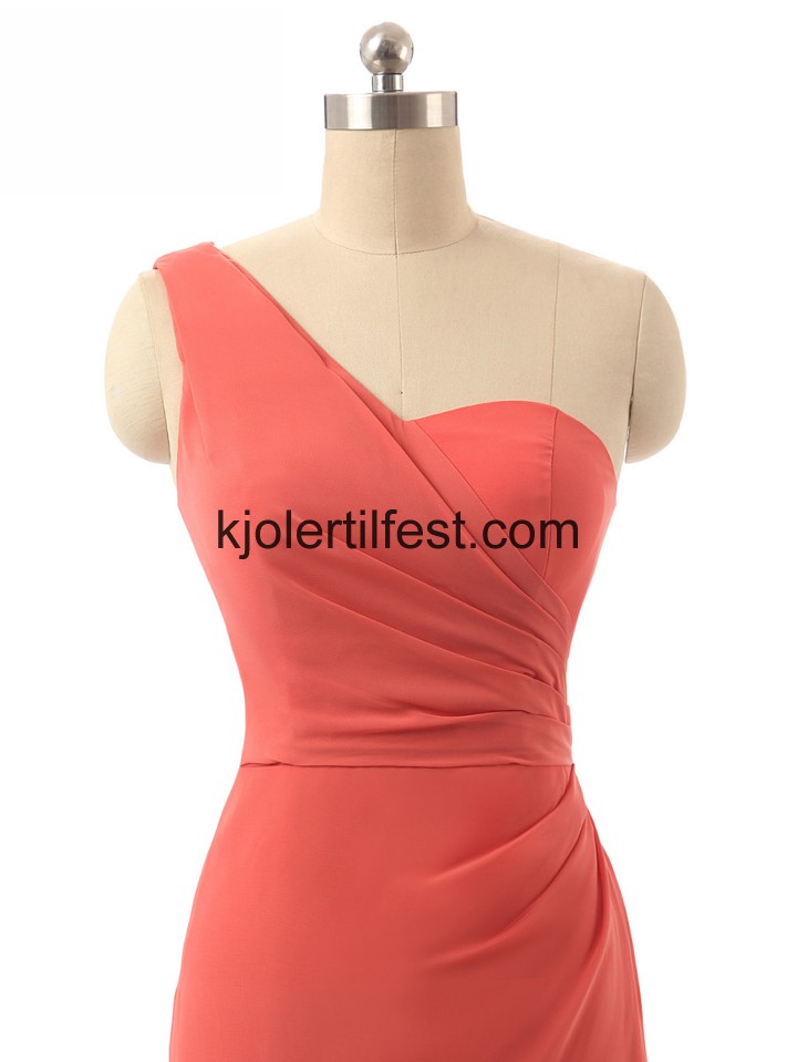 A-Linje En-Skulder Lange Rd Chiffon Brudepikekjoler