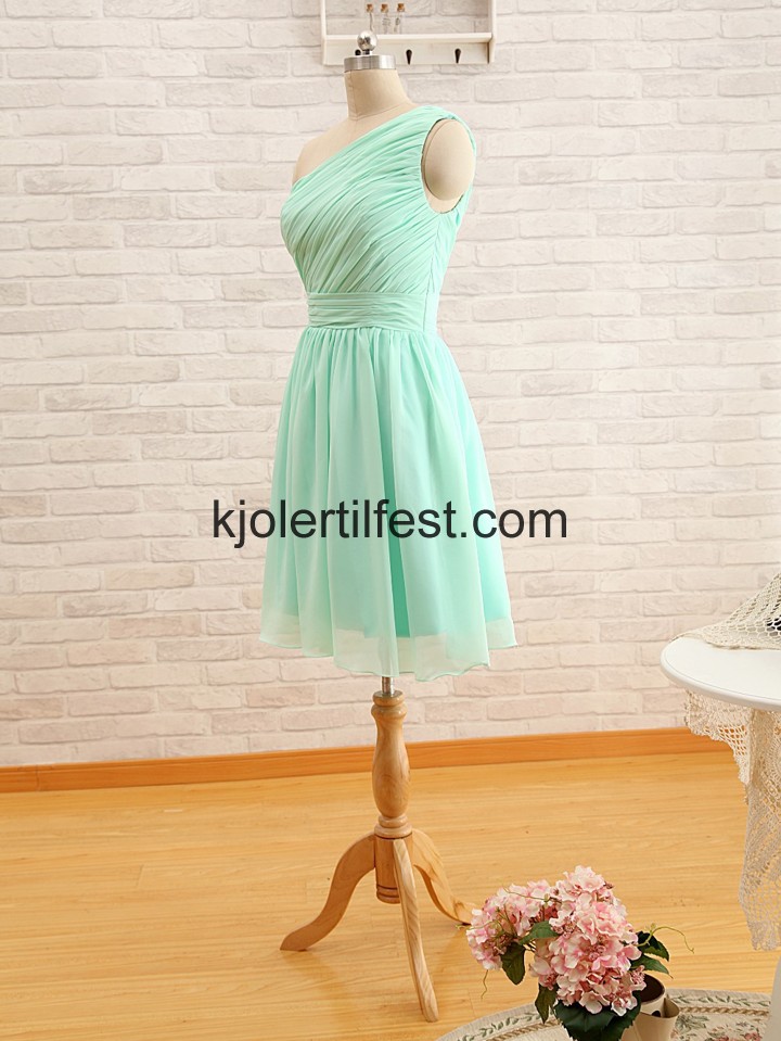 En-Skulder A-Linje Mint Chiffon Brudepikekjoler
