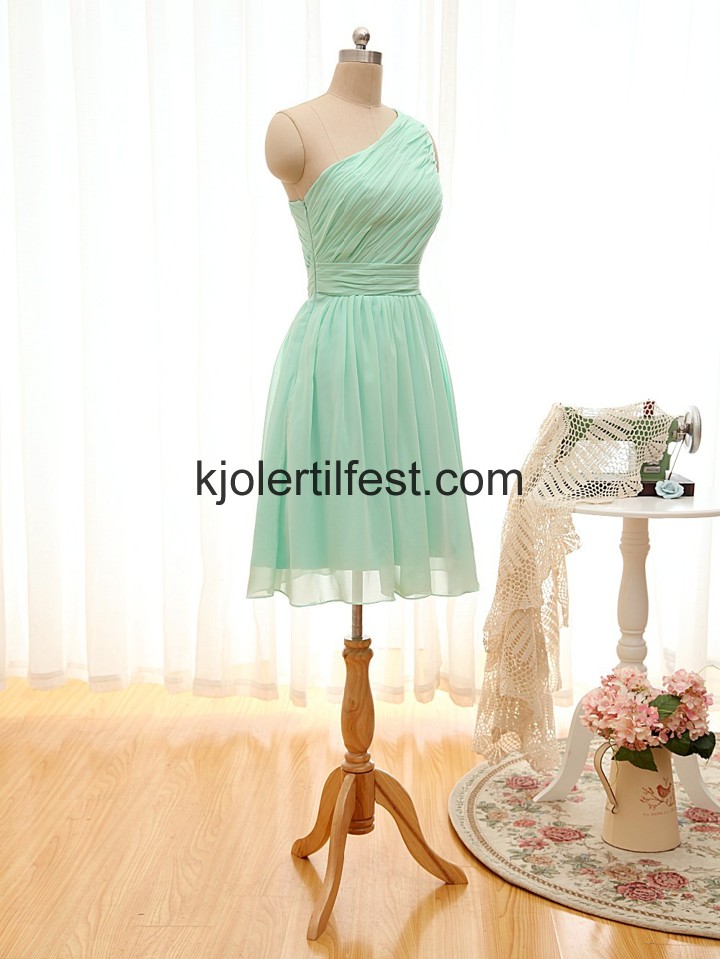 En-Skulder A-Linje Mint Chiffon Brudepikekjoler