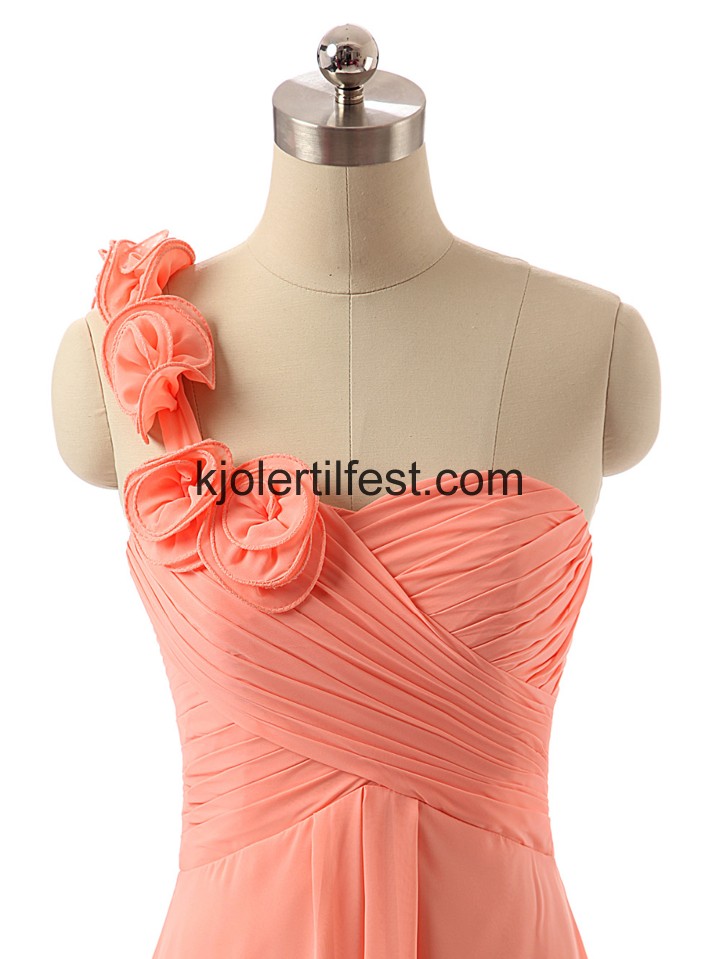 En-Skulder Blomster Gulvlengde Oransje Chiffon Brudepikekjoler