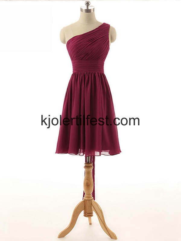 En-Skulder Burgund Chiffon Brudepikekjoler