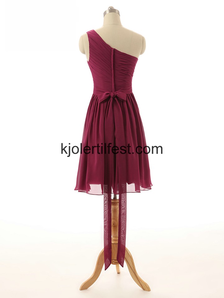 En-Skulder Burgund Chiffon Brudepikekjoler