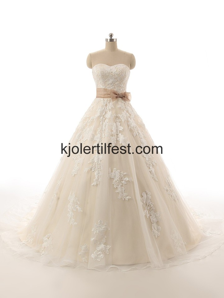 Kjreste A-Linje Champagne Blonder Wedding Desses