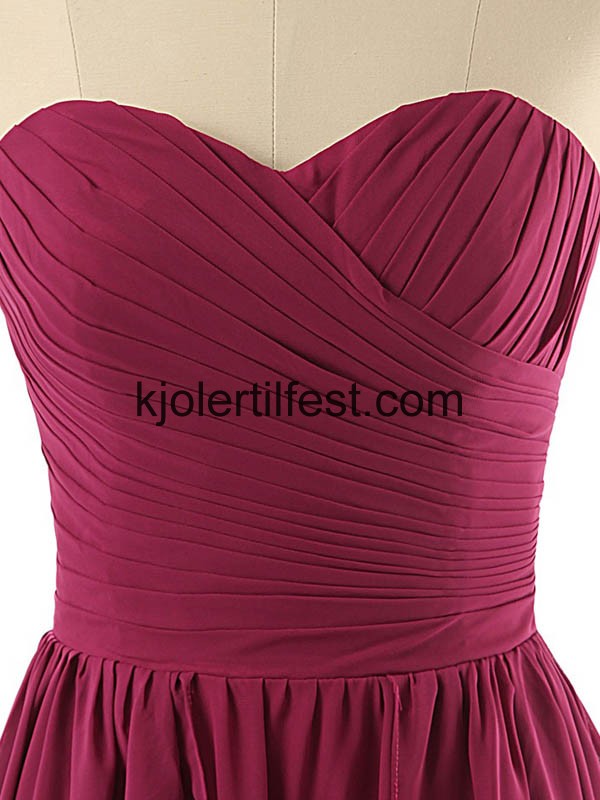 Kjreste A-Linje Lange Burgund Chiffon Brudepikekjoler