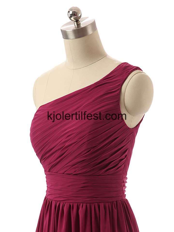 Lange En-Skulder Burgund Chiffon Brudepikekjoler