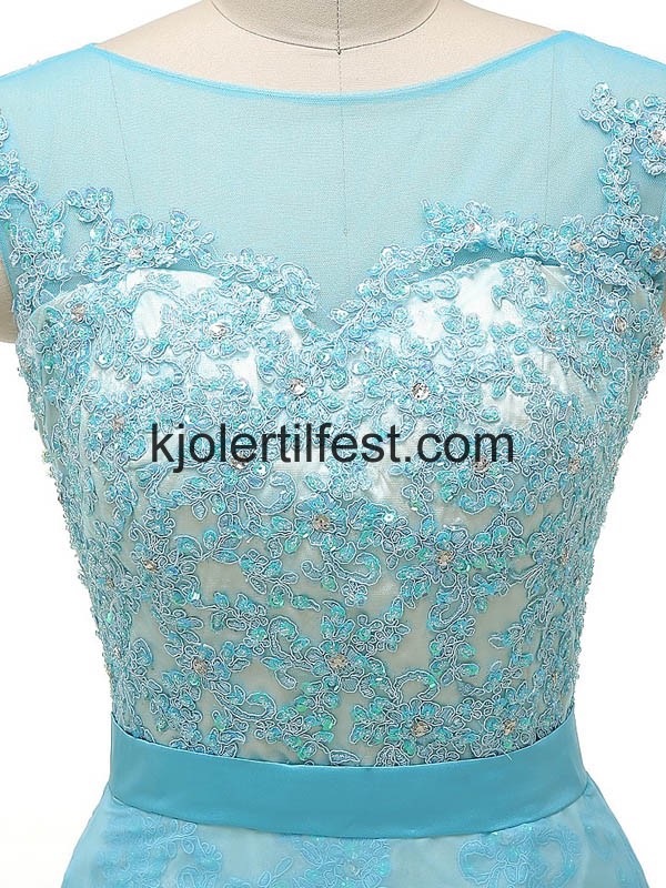 Lys Bl Blonder Scoop Ballkjoler