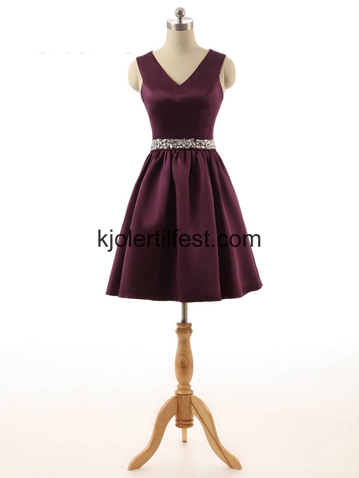 V-hals A-Linje Sateng Drue Kort Chiffon Ballkjoler