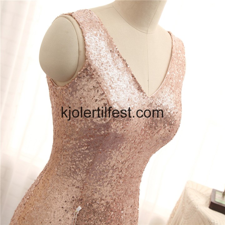 V-hals Lange Chiffon Ballkjoler